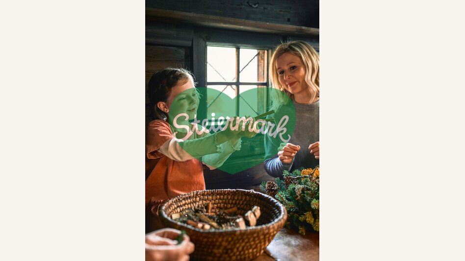 Adventkranzbinden im Freilichtmuseum Stübing | © TV Region Graz | Robert Maybach