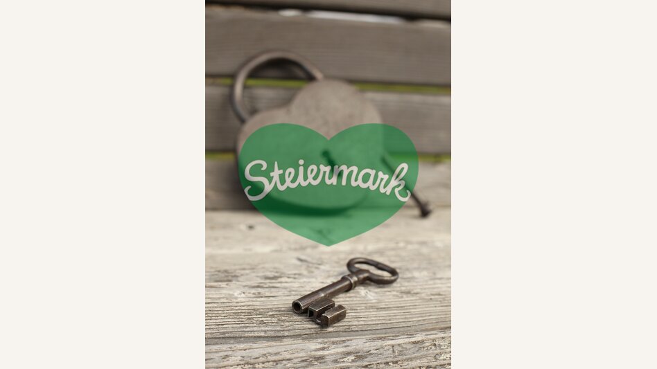 Vorhangschloss in Herzform aus dem 18. Jh. im Schlüsselmuseum Graz) | © STG | Bernhard Loder