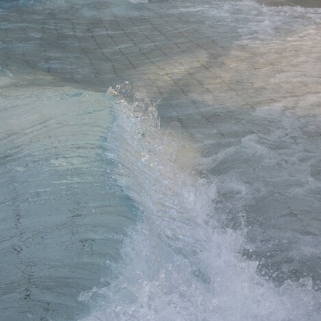 Auszeit im Thermalwasser | © STG | Punkt & Komma