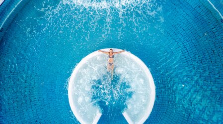 Entspannung in der Therme | © Thermen- & Vulkanland | Michael Königshofer