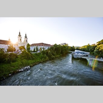 Murinsel und Mariahilferkirche | © STG | Tom Lamm