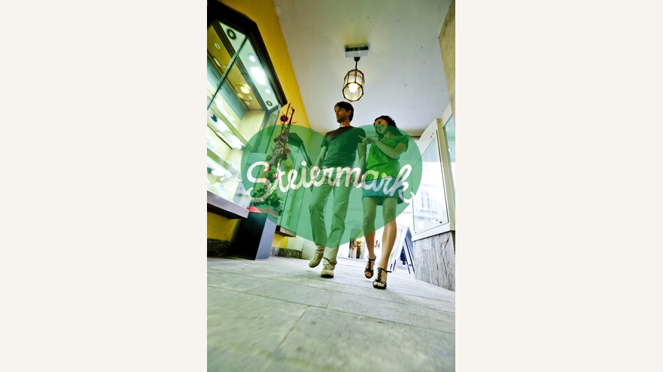 Schaufensterbummel in der Grazer Innenstadt | © STG | Tom Lamm