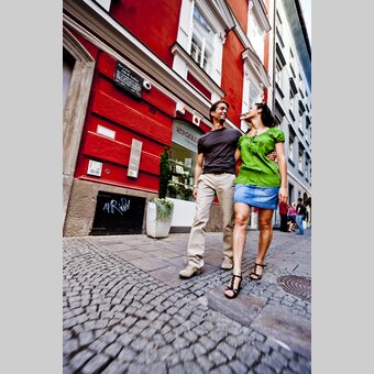 Spazieren durch Grazer Innenstadt | © STG | Tom Lamm