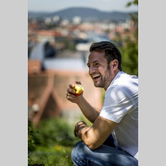 Pause beim Erklimmen des Schlossbergs | © STG | Tom Lamm