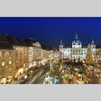 Grazer Advent am Hauptplatz mit Rathaus | © STG | Harry Schiffer