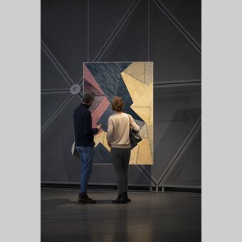 Kunstwerk von Olaf Holzapfel, Fluß, 2019, im Kunsthaus in Graz | © STG | Punkt & Komma