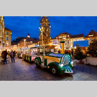 Advent Bummelzug am Grazer Hauptplatz | © Graz Tourismus | Harry Schiffer