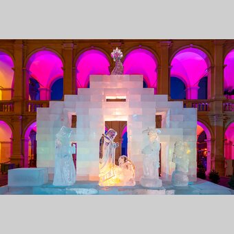 Grazer Eiskrippe im Landhaushof | © Graz Tourismus | Harry Schiffer