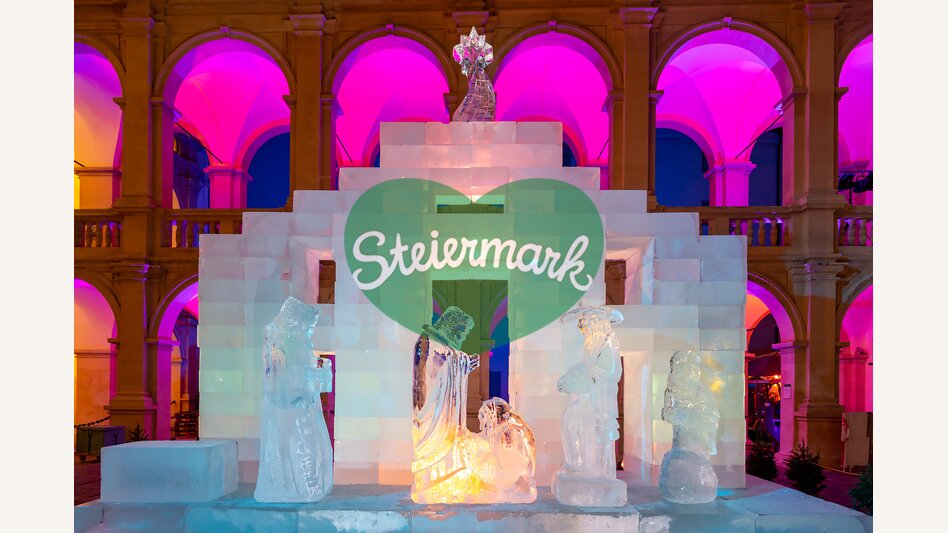 Grazer Eiskrippe im Landhaushof | © Graz Tourismus | Harry Schiffer