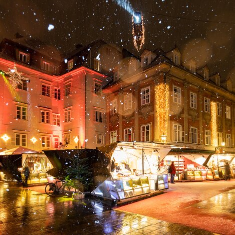 Kunsthandwerk am Mehlplatz im Grazer Advent | © Graz Tourismus | Harry Schiffer