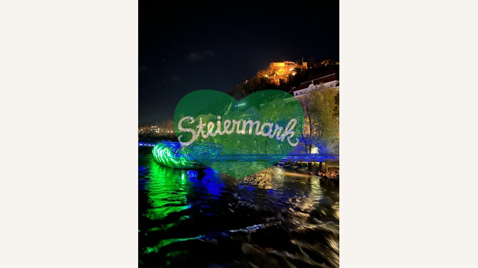 Murinsel und Schlossberg bei Nacht | © STG | Günther Steininger