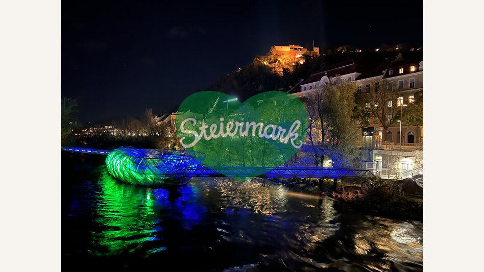 Murinsel und Schlossberg bei Nacht | © STG | Günther Steininger