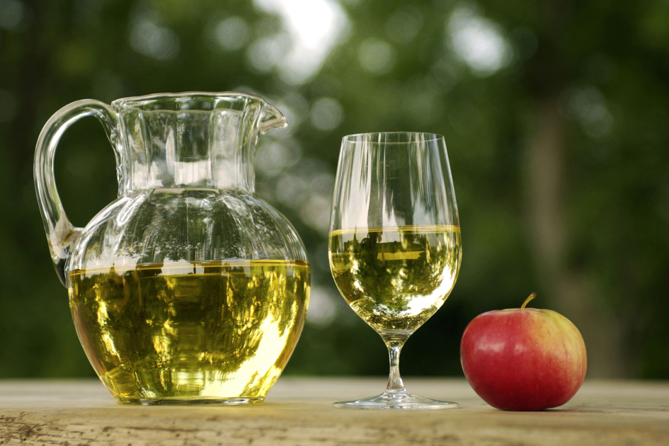 Apple and cider | © Steiermark Tourismus | Atelier Jungwirth / Rita Newman