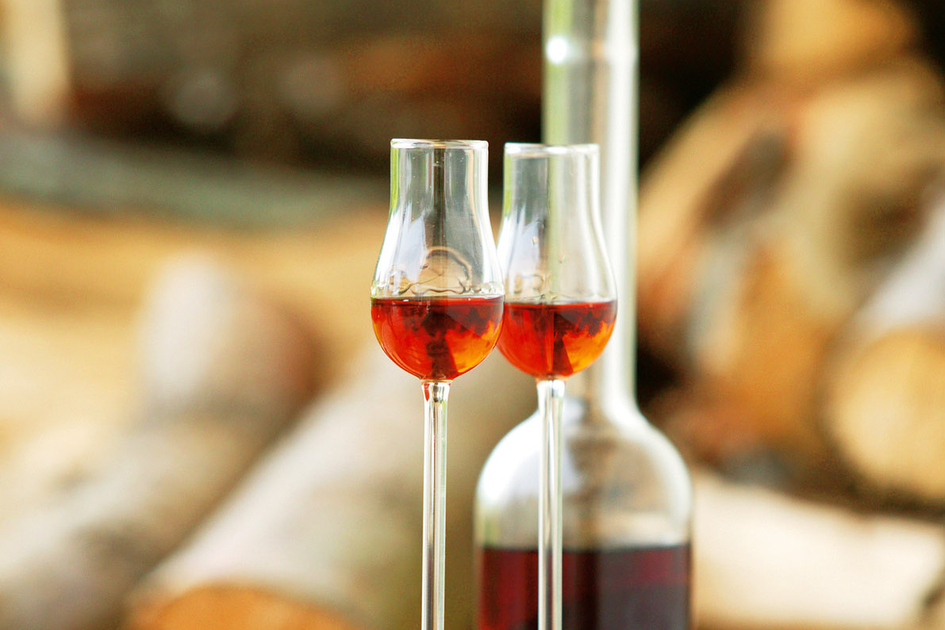 Swiss stone pine schnapps | © Steiermark Tourismus | Harry Schiffer