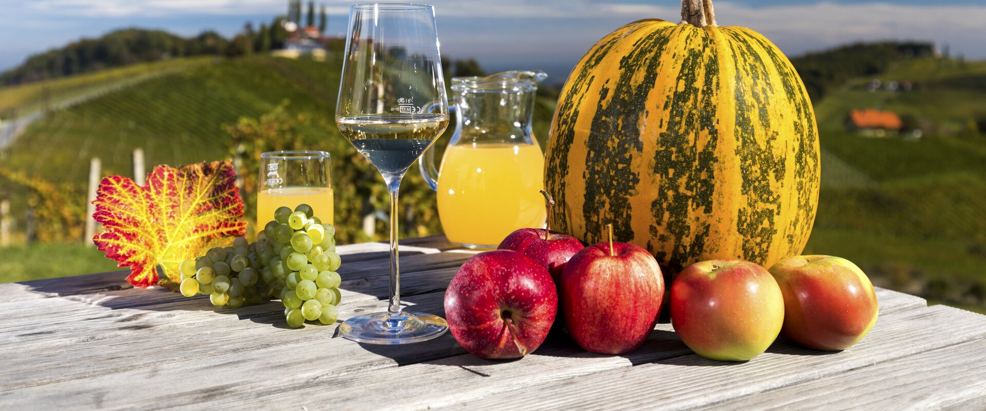 Wein, Apfel, Kürbis: die Lebenselixiere der Steirer. | © STG | Harry Schiffer