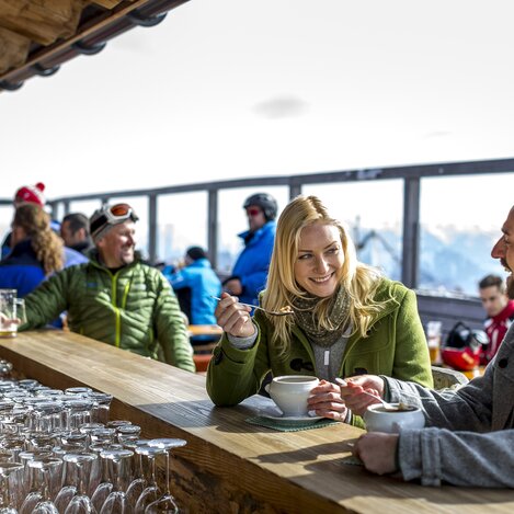 Kriemandl-Hütte auf 1880 m Seehöhe auf der Tauplitz, Ausseerland | © STG | Tom Lamm