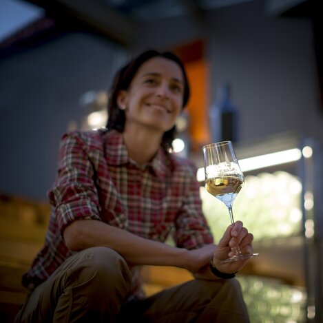 Weinverkostung im Weingut Frühwirth in Deutsch Haseldorf bei Klöch, Südoststeiermark | © STG | Tom Lamm