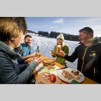 Après-Ski in der Schwabenbergarena in Turnau | © STG | Tom Lamm