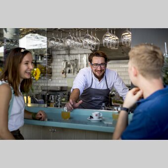Einkehr in der Genießerei am Kaiser Josef Markt, Graz | © STG | Tom Lamm