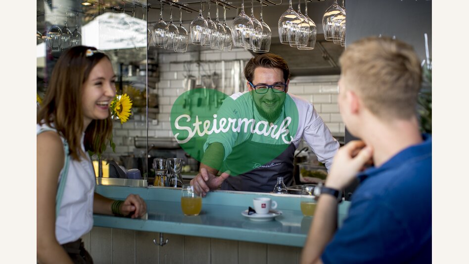 Einkehr in der Genießerei am Kaiser Josef Markt, Graz | © STG | Tom Lamm