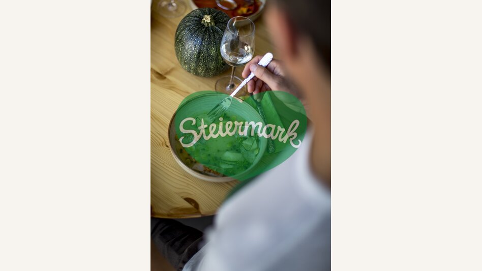 Einkehr in der Genießerei am Kaiser Josef Markt, Graz | © STG | Tom Lamm