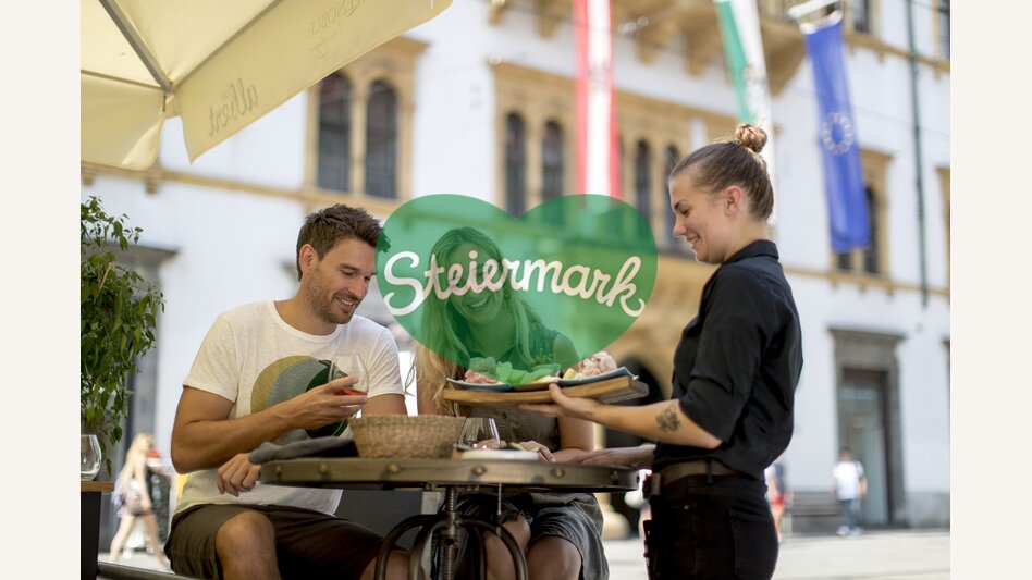 In der GenussHauptstadt Graz, vor dem Landhaus  | © STG | Tom Lamm