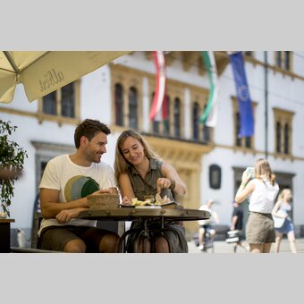In der GenussHauptstadt Graz, vor dem Landhaus  | © STG | Tom Lamm