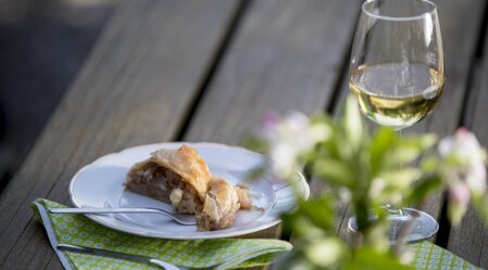 Apfelstrudel im Haus des Apfel, Puch bei Weiz | © STG | Tom Lamm