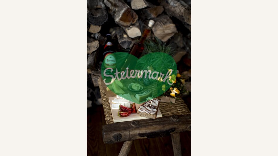 Die kulinarische Steiermark: Eierschwammerln, Speck, Steirerkäs, Frischkäse, Zirberl, Bier  | © STG | Tom Lamm