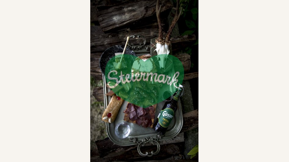 Die kulinarische Steiermark: Hochschwab-Wild, Lebkuchen, Honig, Kräuterbitter, Wasser, Bier | © STG | Tom Lamm