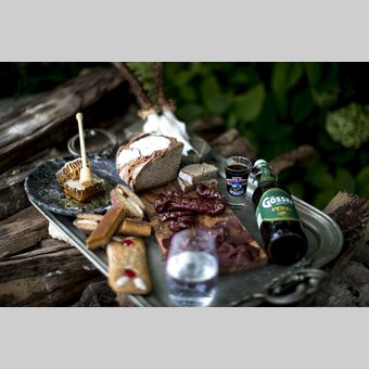 Die kulinarische Steiermark: Hochschwab-Wild, Lebkuchen, Honig, Kräuterbitter, Wasser, Bier | © STG | Tom Lamm