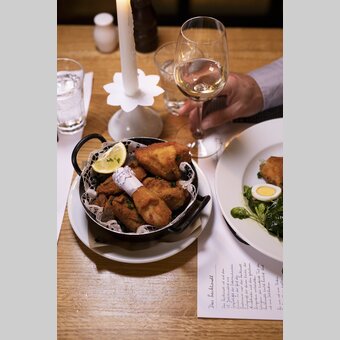 Backhendl zum Abendessen in Graz | © STG | Punkt & Komma