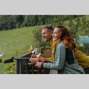 Aussicht genießen am Bründlweg | © STG | Elena Egger