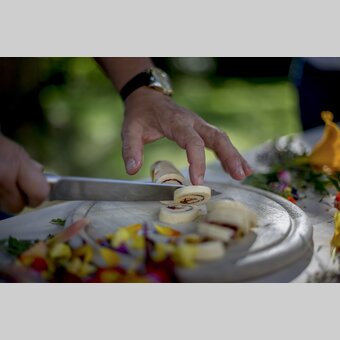 Blütenbutter von Naturpark-Kräuterköchin Magrit Krenn, Naturpark Zirbitzkogel-Grebenzen | © STG | Tom Lamm