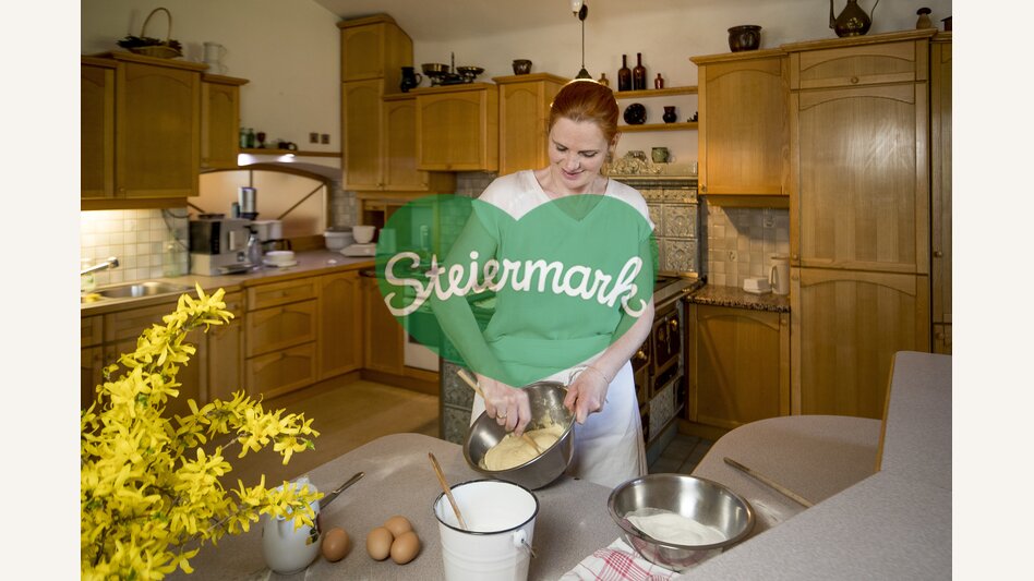 Osterbrot bzw. Pinzen backen am Zehenthof in Semriach | © STG | Tom Lamm