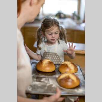 Osterbrot bzw. Pinzen backen am Zehenthof in Semriach | © STG | Tom Lamm