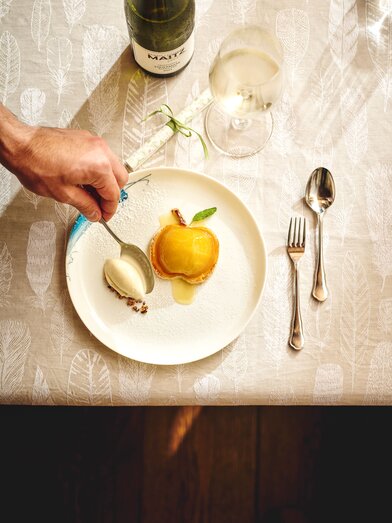 Sweet temptations in the Lilli and Jojo restaurant | © Südsteiermark | Michael Königshofer