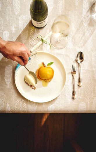 Sweet temptations in the Lilli and Jojo restaurant | © Südsteiermark | Michael Königshofer