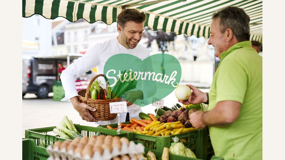 Mike Johann beim Einkauf | © TV Hochsteiermark | Michael Königshofer