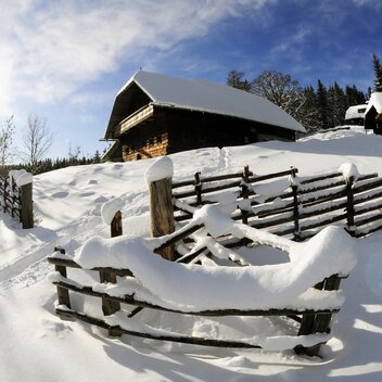 Roseggers Geburtshaus im Winter | © STG | Gery Wolf