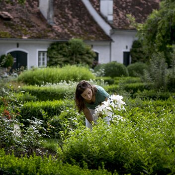 Im historischen Garten von Schloss Herberstein, Oststeiermark | © STG | Tom Lamm
