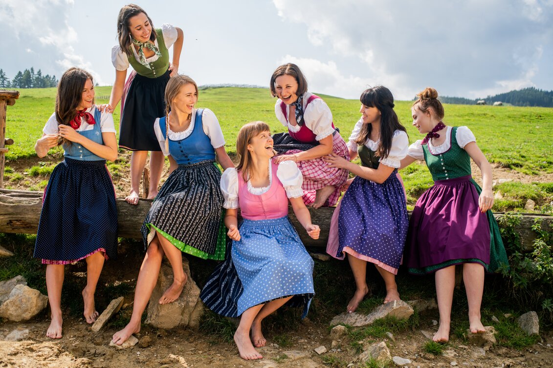 Frauen in Tracht | © Steiermark Tourismus / Volkskultur Steiermark | Jenni Koller