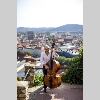 Graz "geigt" auf: über den Dächern der City of Design  | © STG | Tom Lamm