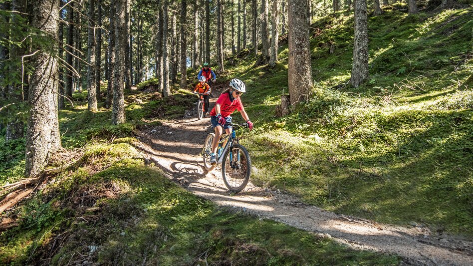 Mountainbiken at the Reiteralm in Schladming-Dachstein | © Reiteralm Bergbahnen | lorenzmasser.com