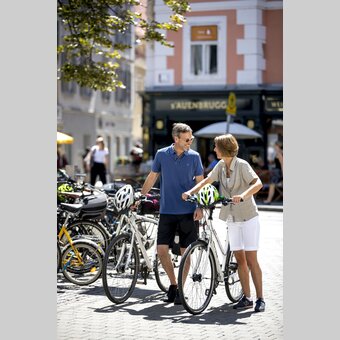 Radfahrer in Graz am Südtirolerplatz | © STG | Tom Lamm