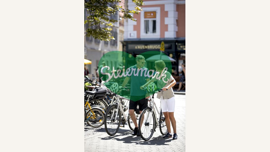 Radfahrer in Graz am Südtirolerplatz | © STG | Tom Lamm