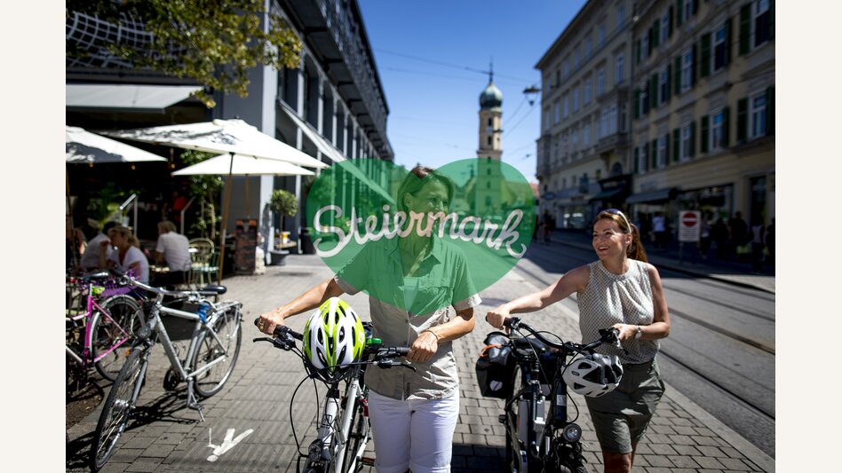Radfahrer in Graz am Südtirolerplatz | © STG | Tom Lamm