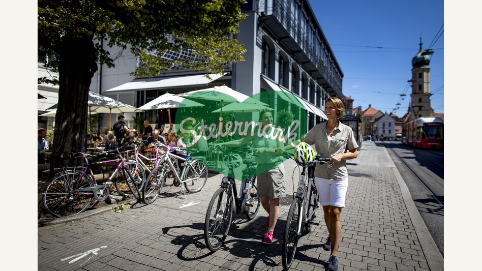 Radfahrer in Graz am Südtirolerplatz | © STG | Tom Lamm