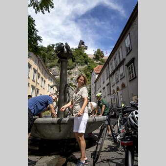 Radfahrer in Graz am Schlossbergplatz | © STG | Tom Lamm