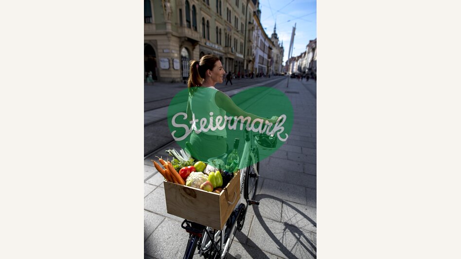 Radfahren in der GenussHauptstadt Graz | © STG | Tom Lamm
